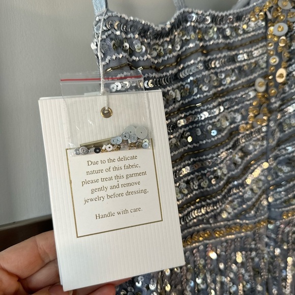 Mac Duggal Glamorous Silver and Gold Sequin One-Shoulder Dress Beaded - Picture 10 of 16